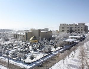 샤흐레코르드 이슬람 아자드 대학교(IAUSHK), 학생 7,400명