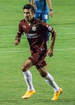칼리물라는 미국에서 뛰는 최초의 파키스탄 축구 선수이다.