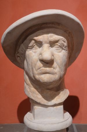 "토를로니아 에우티데모스", 토를로니아 대리석, 로마.