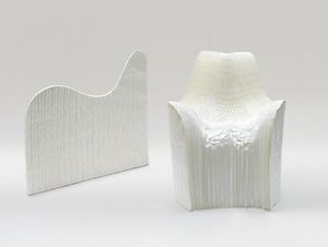 「 Honey-pop – 종이 의자 」 2001