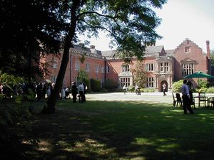 그래프턴 매너(Grafton Manor)