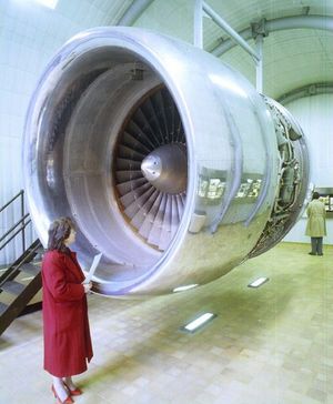 RB211 더비 박물관 전시.국유화 40년 후에도 이 엔진의 버전은 운항 중인 장거리 항공기의 약 절반에 동력을 공급했다.