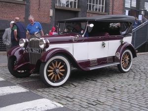1928년 에식스 투어러(Essex Tourer), 런던의 허드슨-에식스 모터스(Hudson-Essex Motors)에서 제작