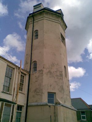 폴리에서 건설한 기상 관측 타워