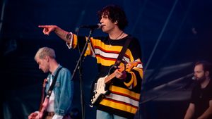 2019년 폴란드에서 공연하는 한과 힐리