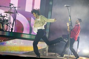 2019년 독일에서 공연하는 힐리와 맥도날드