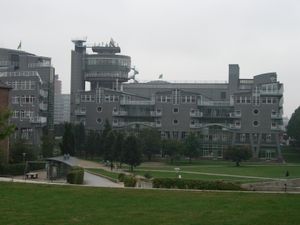 함부르크에 위치한 그루너+야 출판사 본사