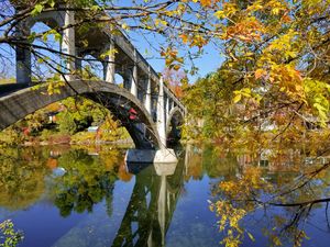 헤퍼넌 스트리트 보행자 다리