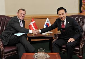 2009년 9월 24일에 열린 대한민국의 이명박 대통령과 덴마크의 라르스 뢰케 라스무센 총리 간의 정상회담