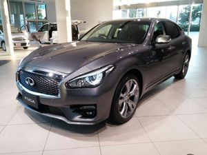 2015년 12월 개선형 370GT Type S (전면)