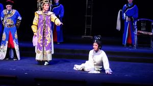 진비의 마지막 순간을 극화한 광동 오페라.