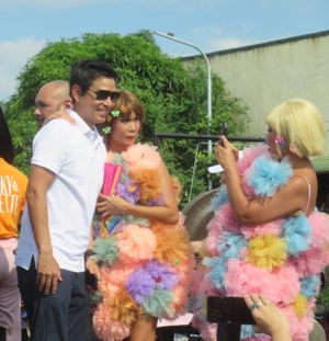 베키 & 바데트 - 도밍고, 포크왕, 존 레이 티앙코