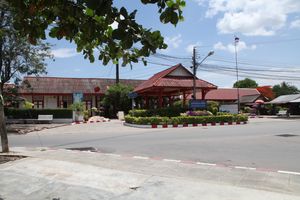 쁘라쭈업키리칸 기차역