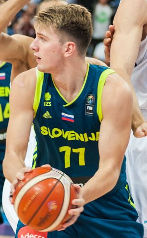 2020년 올림픽에서 슬로베니아 최고의 득점자이자 올스타 팀에 선정된 루카 돈치치.