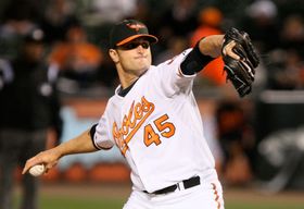 2009년 볼티모어 오리올스에서 투구하는 사파테