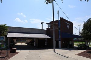 브룩스 필드 입구