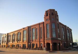 사우스캐롤라이나 대학교 업스테이트의 시내에 위치한 존슨 경영경제대학