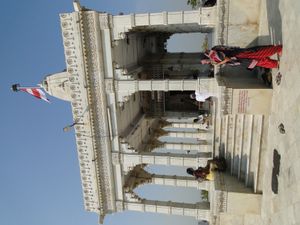 탁테쉬와르 사원