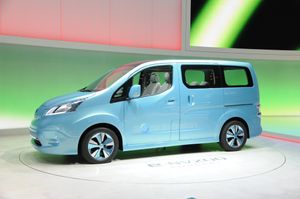 2012 제네바 모터쇼에서 공개된 닛산 e-NV200 콘셉트카