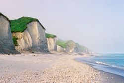 벳포 강 하구 부근의 하얀 절벽