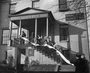 1923년 워싱턴 D.C. 본부에 있는 미네소타 여성 유권자 연맹 대표단