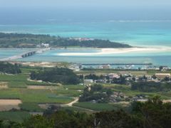 등무나하 성에서 바라본 아오우 섬과 하테노하마