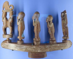 영혼의 배, 키리위나, 트로브리안드 제도 (나무와 흰 석회)