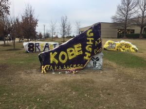 텍사스 대학교 댈러스(University of Texas at Dallas)의 추모 시설