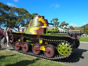 복원을 마친 위의 95식 경전차