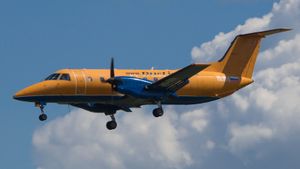 전 러스라인 엠브라에르 EMB 120 브라질리아