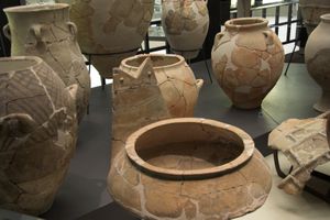 탑소스 문화 도자기