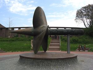 프린츠 오이겐의 스크류. 킬 근교의 라보에 해군 기념비 옆에 놓여 있다