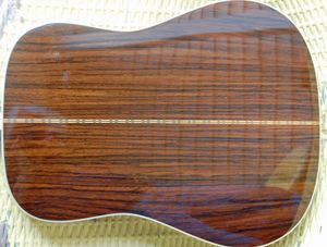 인도산 로즈우드로 만든 기타 뒷면