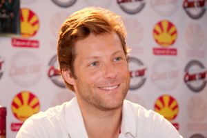 2009년 7월 파리 재팬 엑스포에서 뱀버