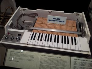 비틀즈의 레코딩에 사용된 것과 같은 종류의 멜로트론