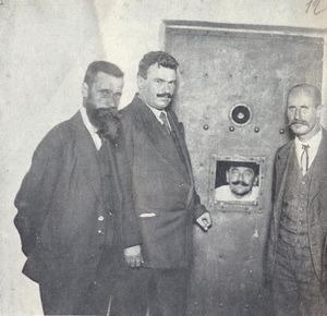 스탐볼리이스키는 1915년 종신형을 선고받았지만, 1918년 말 라도슬라보프 정부에 의해 석방되었다.