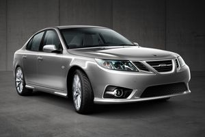 Saab 9-3 에어로 세단 MY14 (은색)