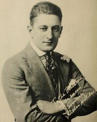 1923년 앨런 홀루바