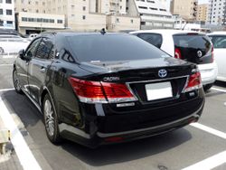 토요타 크라운 마제스타 시리즈 후측면