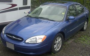 포드 토러스 정측면