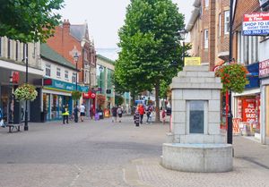 템스 강변 스테인스