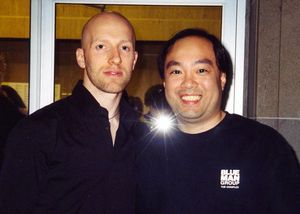 현실감을 살리기 위해 시릴 라파엘리(왼쪽)가 메인 무술 감독으로 캐스팅되었다.