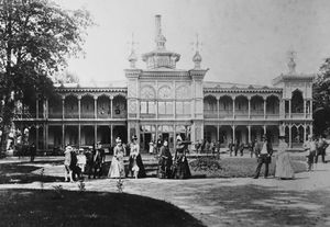 해변 휴양지 시대의 구 목욕탕. 1880년대 사진