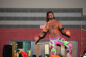 2015년 1월 P. J. Black으로 활동하는 로이드.