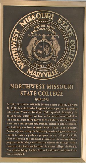 노스웨스트 미주리 주립 대학교의 역사, 벨 타워 전시