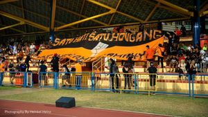 Hougang HOOLs tifo - Satu Hati, Satu Hougang (One Heart, One Hougang)