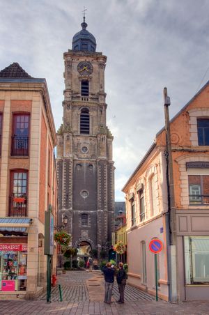 2005년 유네스코에 의해 세계 유산으로 지정된 종탑