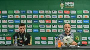 2024 아프리카 네이션스컵 마우리타니와의 경기 전 기자 회견에서 아우아르와 자멜 벨마디