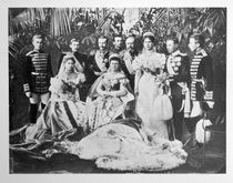 니콜라이 2세의 대관식 때 작센코부르크고타 공작 부부와 세 명의 장성한 자녀, 그리고 두 명의 사위