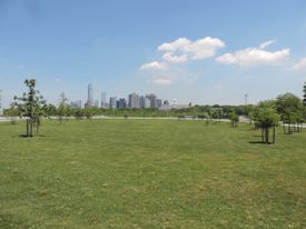 거버너스 아일랜드 남쪽에 있는 리게트 테라스